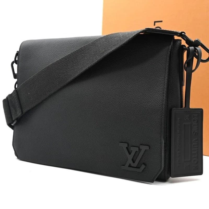 Takeoff Messenger, at Louis Vuitton Charleston