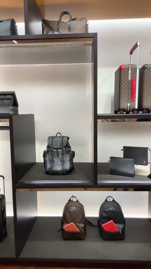Pochette Valley, Denim, advised by Mac Madden at Louis Vuitton Charleston